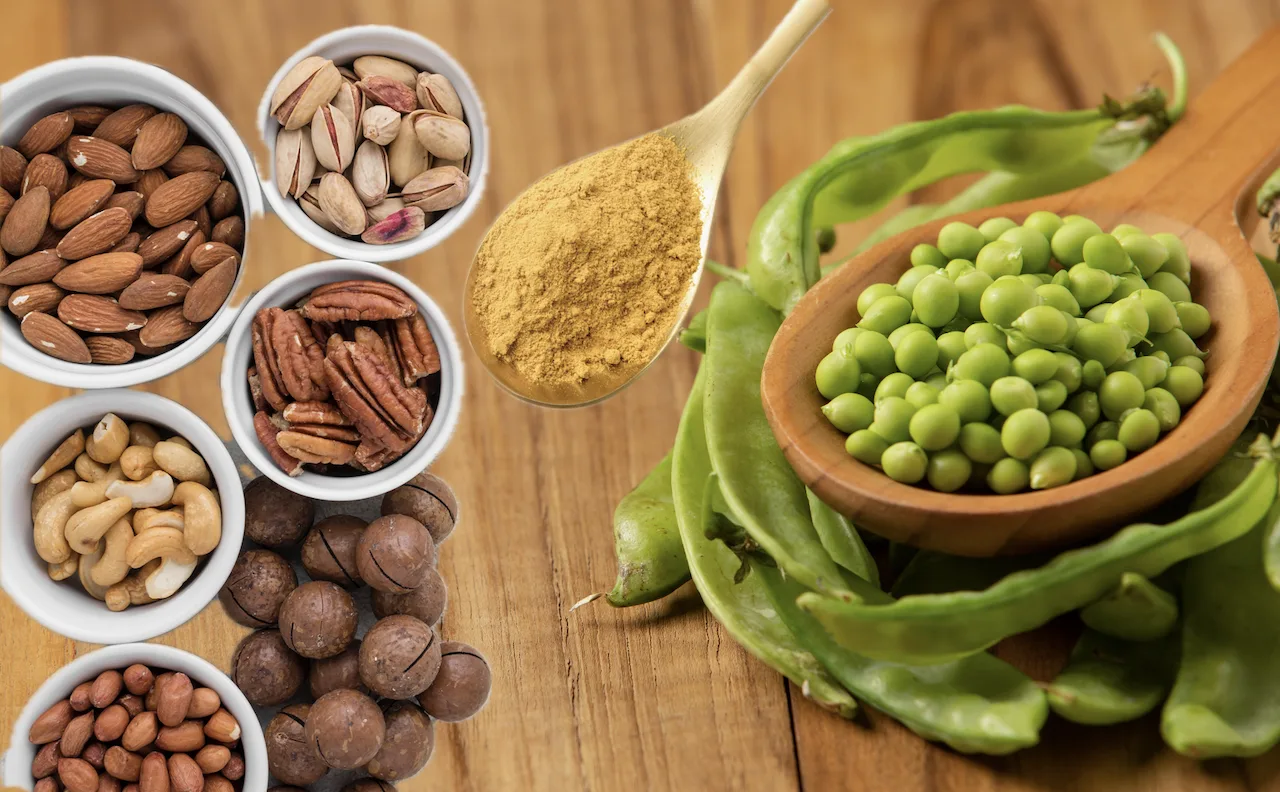 Superalimentos saudáveis, como agrião, ervilha e cúrcuma, para uma vida mais saudável e bonita.