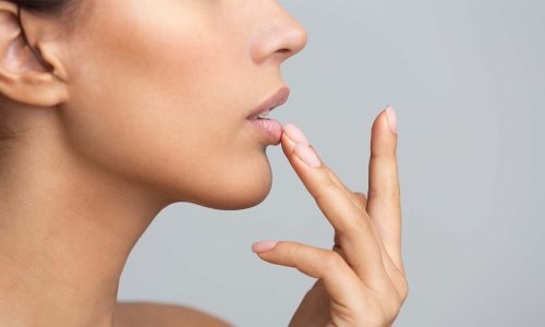 7 Dicas Infalíveis para Evitar Lábios Ressecados e Rachados